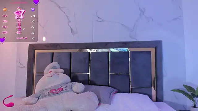 Snapshot of Doll_Isa_ chatting on 01/05/26, 06:55 Doll Isa online show from 01/05/26, 06:55