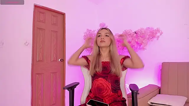 Snapshot of Doll_Isa_ chatting on 01/16/26, 06:34 Doll Isa online show from 01/16/26, 06:34