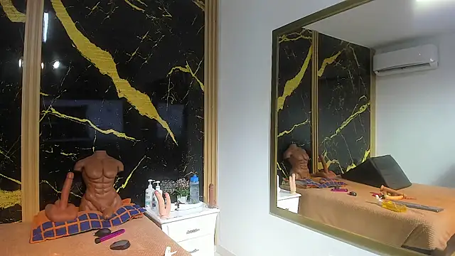 AdrianaVegga online show from 03/12/26, 02:07