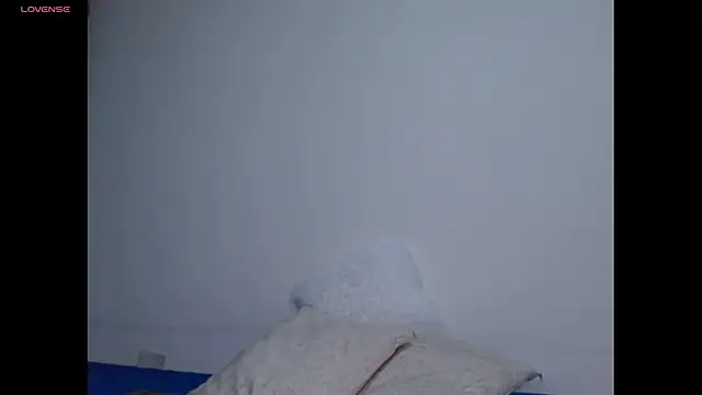 Gia Lee online show from 11/23/25, 04:34