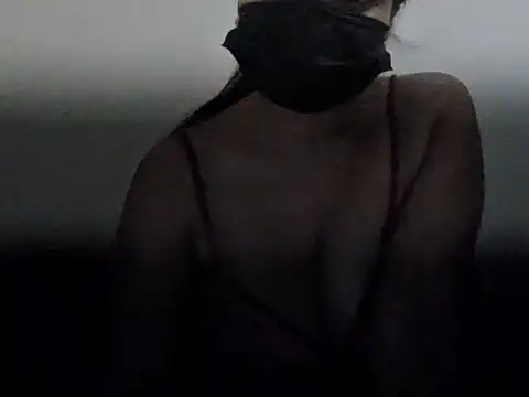 Little toy girl online show from 04/25/26, 01:41
