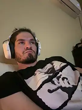 Snapshot of StirringFraction chatting on 09/30/25, 03:33 StirringFraction online show from 09/30/25, 03:33