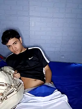 Snapshot of novinho_safado__ chatting on 01/19/26, 11:36 novinho safado online show from 01/19/26, 11:36