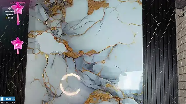 nena cupcake  online show from 10/28/25, 11:25