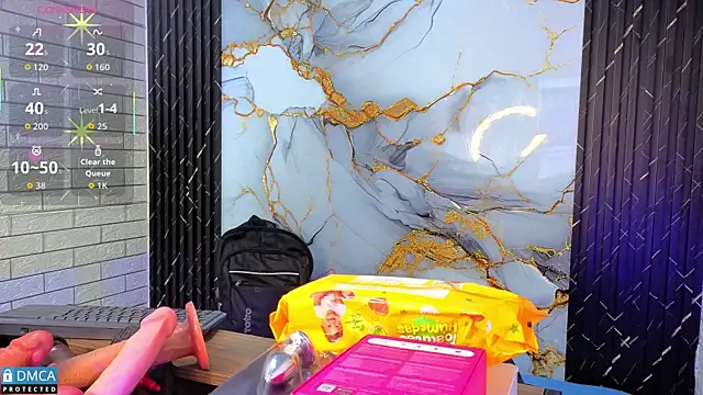 nena cupcake  online show from 12/15/25, 11:14