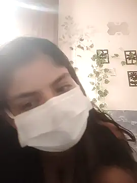 Snapshot of sassyy_poonam chatting on 09/26/25, 03:32 sassyy poonam online show from 09/26/25, 03:32