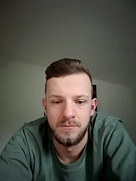 Snapshot of 6incheswannacum chatting on 12/21/25, 01:51 6incheswannacum online show from 12/21/25, 01:51