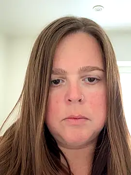 Snapshot of hornykitty1210 chatting on 11/11/25, 06:41 hornykitty1210 online show from 11/11/25, 06:41