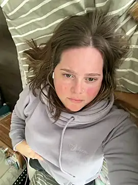 Snapshot of hornykitty1210 chatting on 02/26/26, 07:24 hornykitty1210 online show from 02/26/26, 07:24