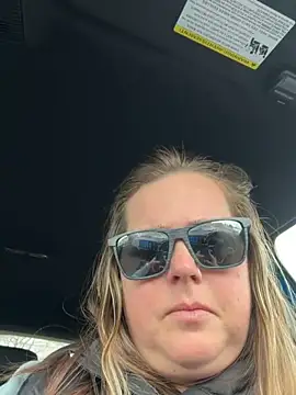 Snapshot of hornykitty1210 chatting on 03/05/26, 07:54 hornykitty1210 online show from 03/05/26, 07:54