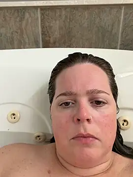 Snapshot of hornykitty1210 chatting on 03/06/26, 03:52 hornykitty1210 online show from 03/06/26, 03:52