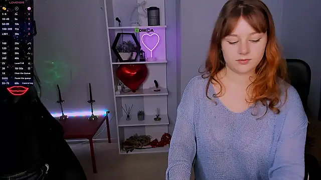 lola sun12 online show from 11/17/25, 10:15