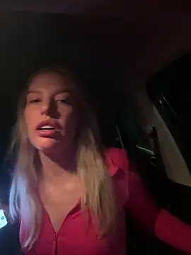 Chloemillerrxx online show from 09/18/25, 09:17