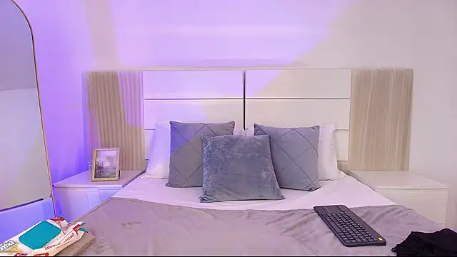 Snapshot of alehia_cute chatting on 02/04/26, 08:58 alehia cute online show from 02/04/26, 08:58