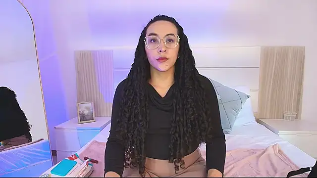 Snapshot of alehia_cute chatting on 02/07/26, 08:56 alehia cute online show from 02/07/26, 08:56