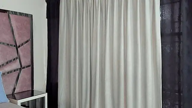 HaileyDuke online show from 10/20/25, 12:16