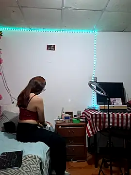 Snapshot of Natalykaty chatting on 03/04/26, 04:18 Natalykaty online show from 03/04/26, 04:18