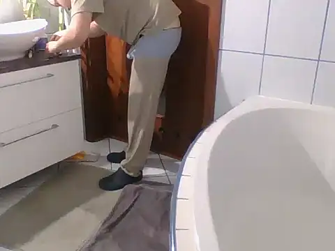 Liznat01 online show from 11/28/25, 09:56