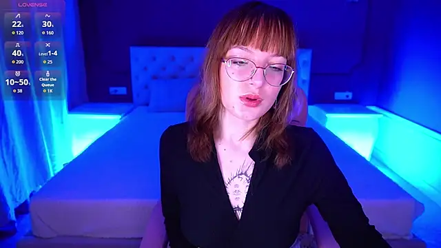 Pixie Peachh online show from 11/28/25, 02:09