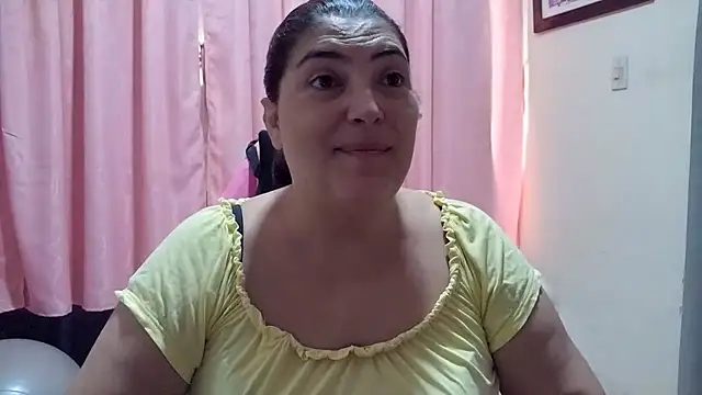lina maria99 online show from 05/27/26, 11:51