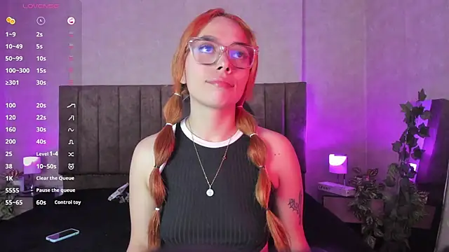 LanaMills  online show from 09/26/25, 05:00