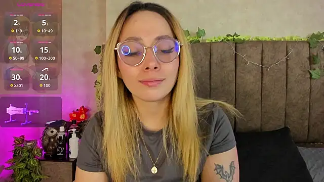 LanaMills  online show from 02/24/26, 09:02