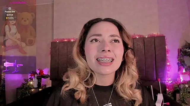 LanaMills  online show from 06/27/26, 05:34