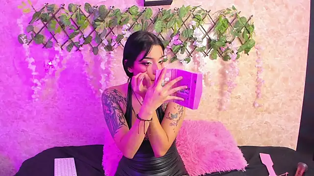 ImEmily444 online show from 10/19/25, 01:28