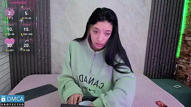 stepha   online show from 11/26/25, 11:11