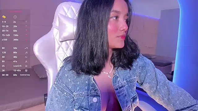 HannahMontgomery online show from 02/09/26, 04:44