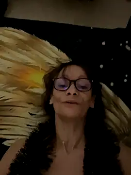 Chris06d22xh online show from 12/17/25, 09:10