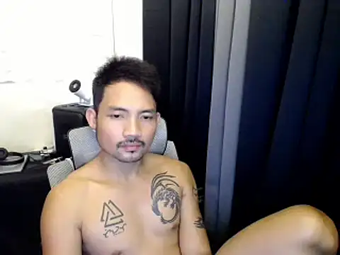 Snapshot of Thefriskyasian chatting on 09/26/25, 10:47 Thefriskyasian online show from 09/26/25, 10:47