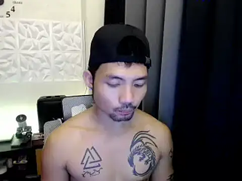 Snapshot of Thefriskyasian chatting on 10/02/25, 03:19 Thefriskyasian online show from 10/02/25, 03:19