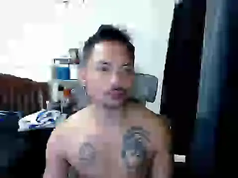 Snapshot of Thefriskyasian chatting on 11/28/25, 04:15 Thefriskyasian online show from 11/28/25, 04:15