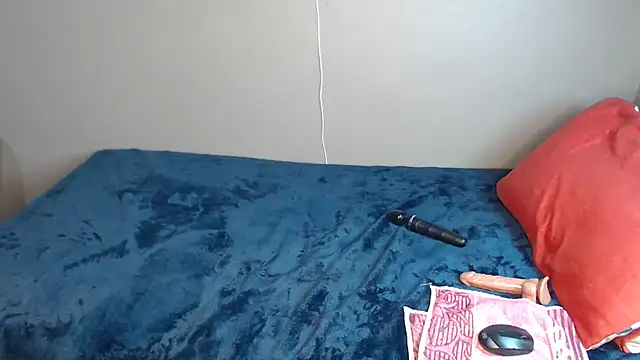 Snapshot of Lunalee chatting on 11/01/25, 09:50 Lunalee online show from 11/01/25, 09:50