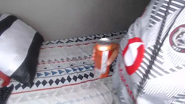 Snapshot of Lunalee chatting on 12/13/25, 11:10 Lunalee online show from 12/13/25, 11:10