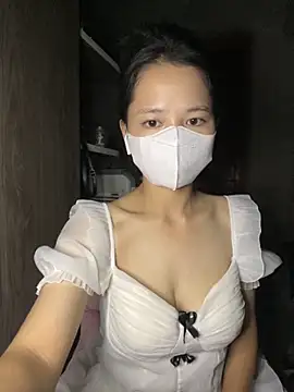 Hana-44 online show from 10/22/25, 06:29