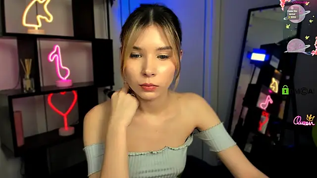 lily morty online show from 03/15/26, 01:33