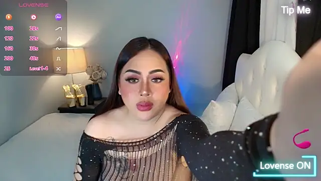 Unforgettable Maria online show from 10/27/25, 04:27