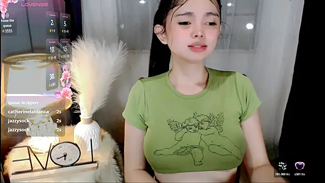 Snapshot of wildest_fantasy chatting on 06/14/26, 02:24 wildest fantasy online show from 06/14/26, 02:24