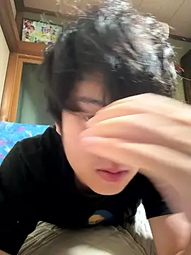 Snapshot of hiromu53 chatting on 09/28/25, 11:48 hiromu53 online show from 09/28/25, 11:48