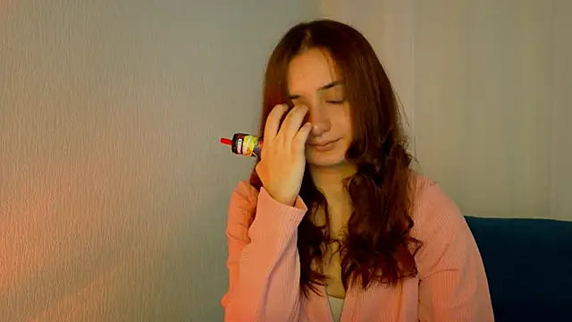 Lelia Vibe online show from 10/22/25, 12:38