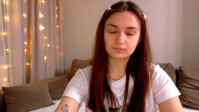 Lelia Vibe online show from 12/04/25, 12:09