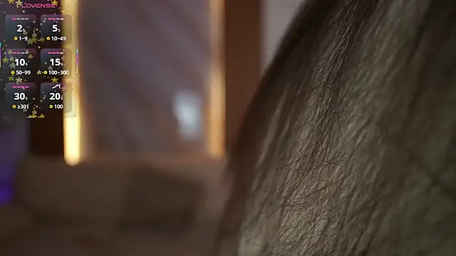 Snapshot of MilaCrave chatting on 11/17/25, 11:38 MilaCrave online show from 11/17/25, 11:38