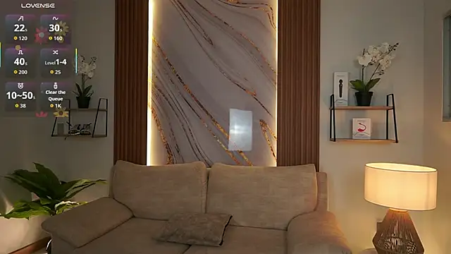 Snapshot of MilaCrave chatting on 11/19/25, 11:43 MilaCrave online show from 11/19/25, 11:43