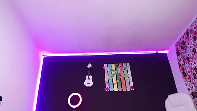 ingrid zese  online show from 09/11/25, 09:37