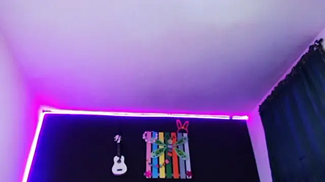 Snapshot of ingrid_zese_ chatting on 01/16/26, 07:40 ingrid zese online show from 01/16/26, 07:40