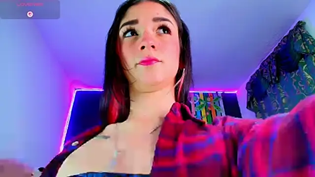 Snapshot of ingrid_zese_ chatting on 03/07/26, 02:41 ingrid zese online show from 03/07/26, 02:41