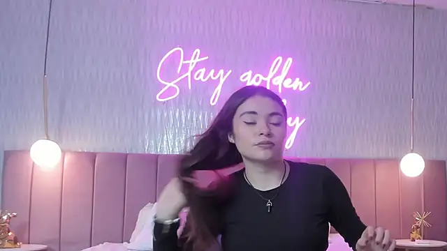 HANNA BASTIAN VC online show from 11/06/25, 02:23