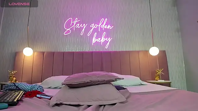 HANNA BASTIAN VC online show from 12/20/25, 03:13